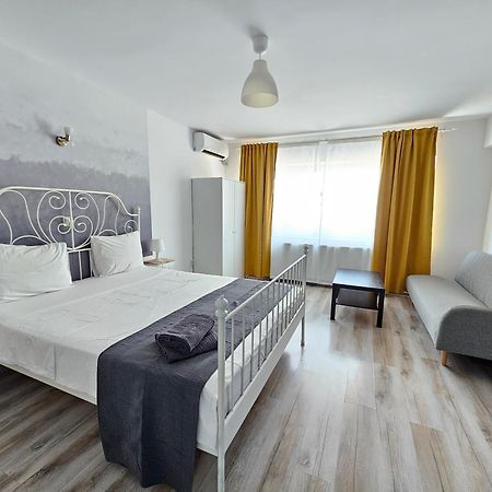 Color Apartments Old Town Center 布加勒斯特 外观 照片