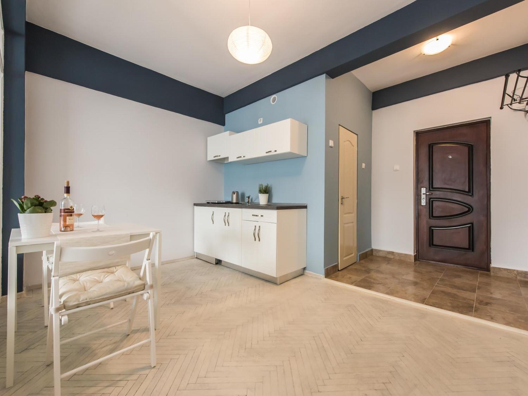 Color Apartments Old Town Center 布加勒斯特 外观 照片