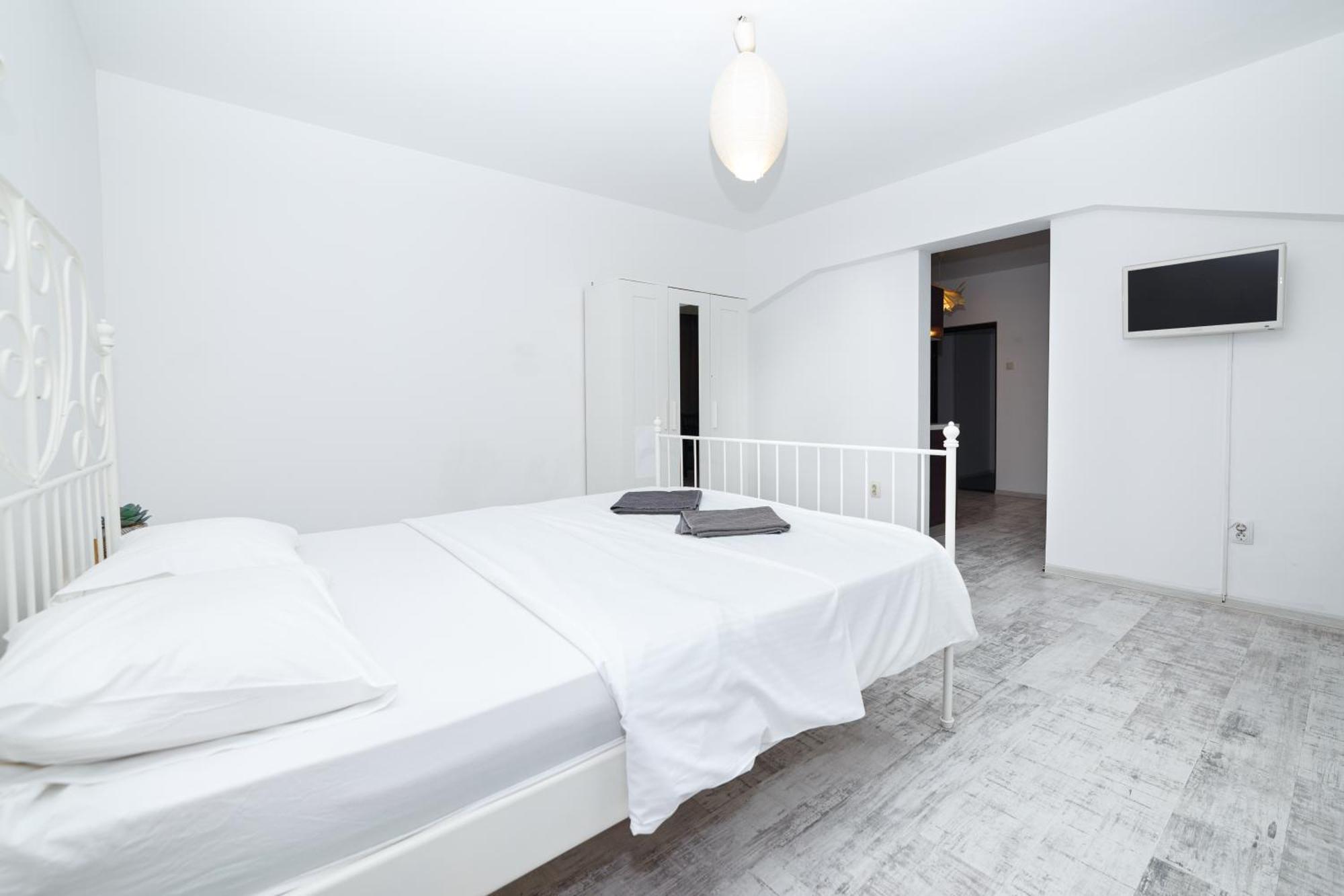 Color Apartments Old Town Center 布加勒斯特 外观 照片
