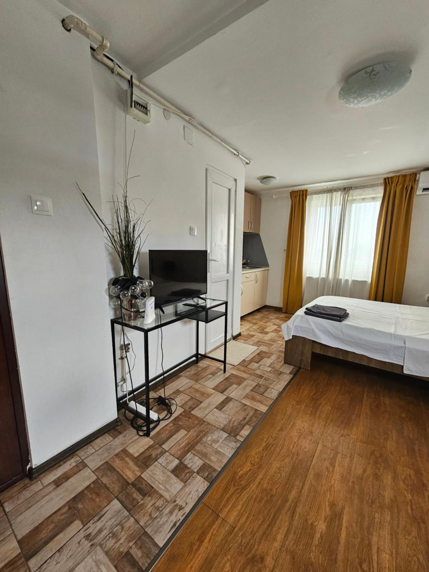 Color Apartments Old Town Center 布加勒斯特 外观 照片