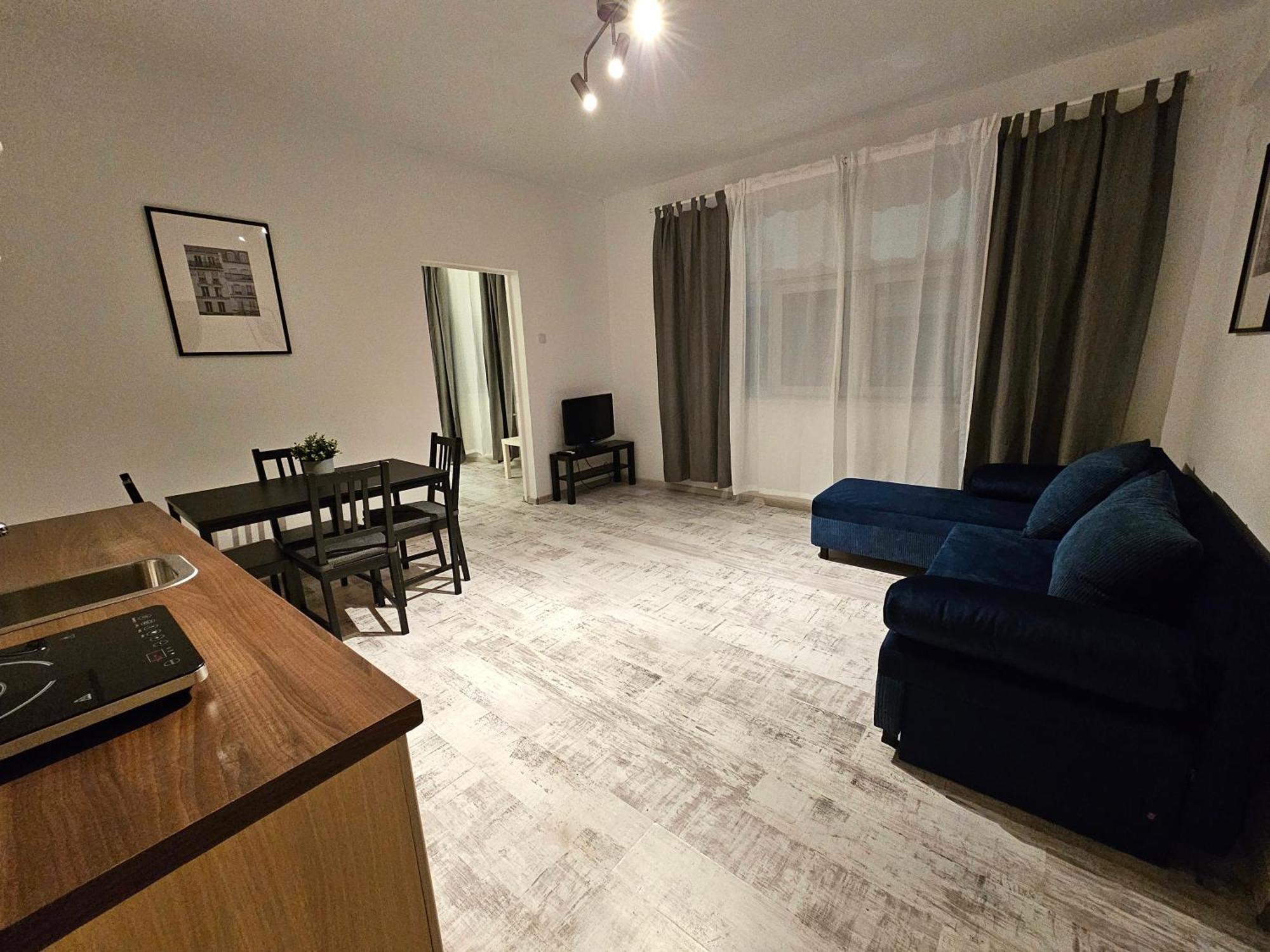 Color Apartments Old Town Center 布加勒斯特 外观 照片