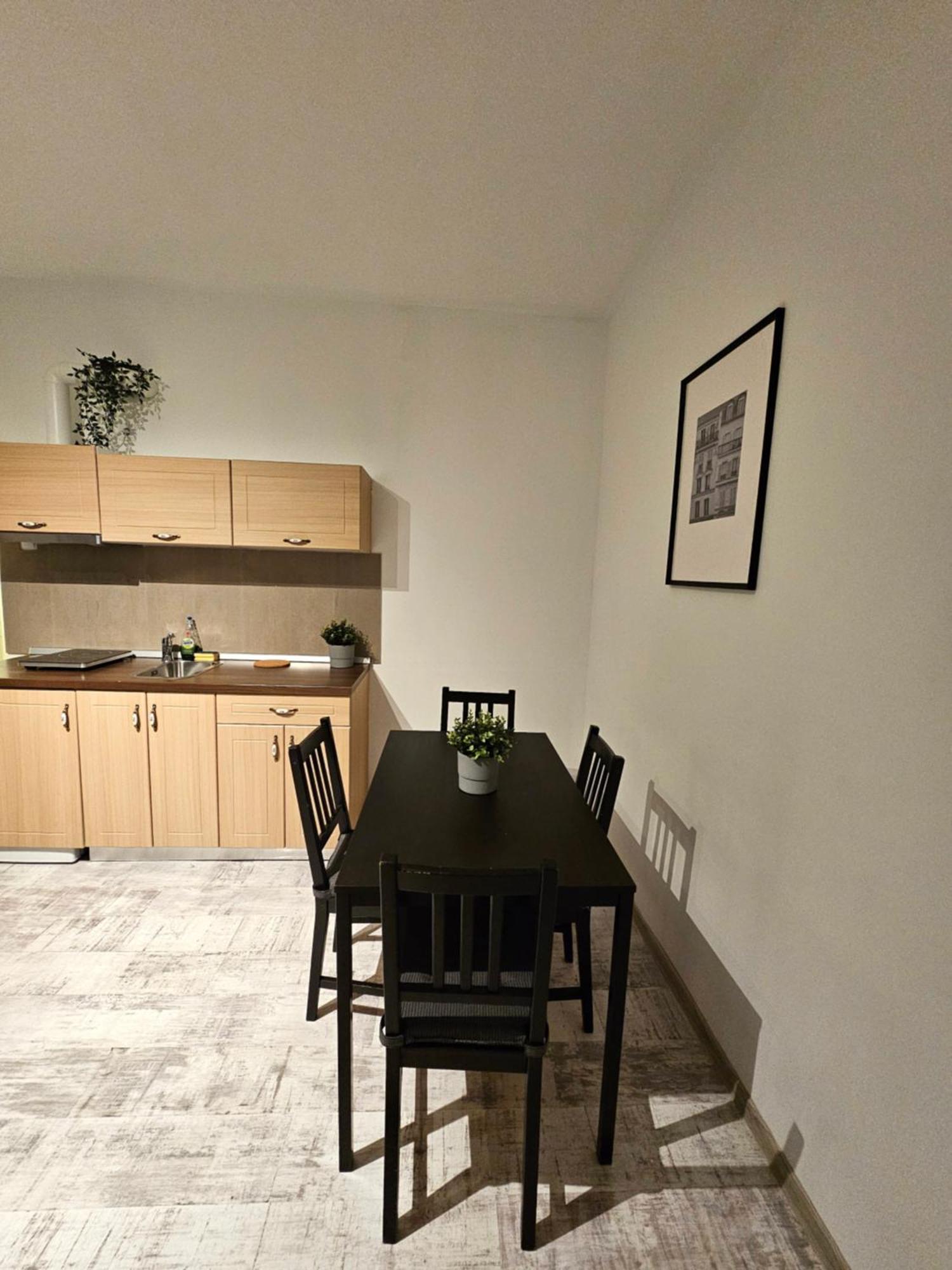 Color Apartments Old Town Center 布加勒斯特 外观 照片