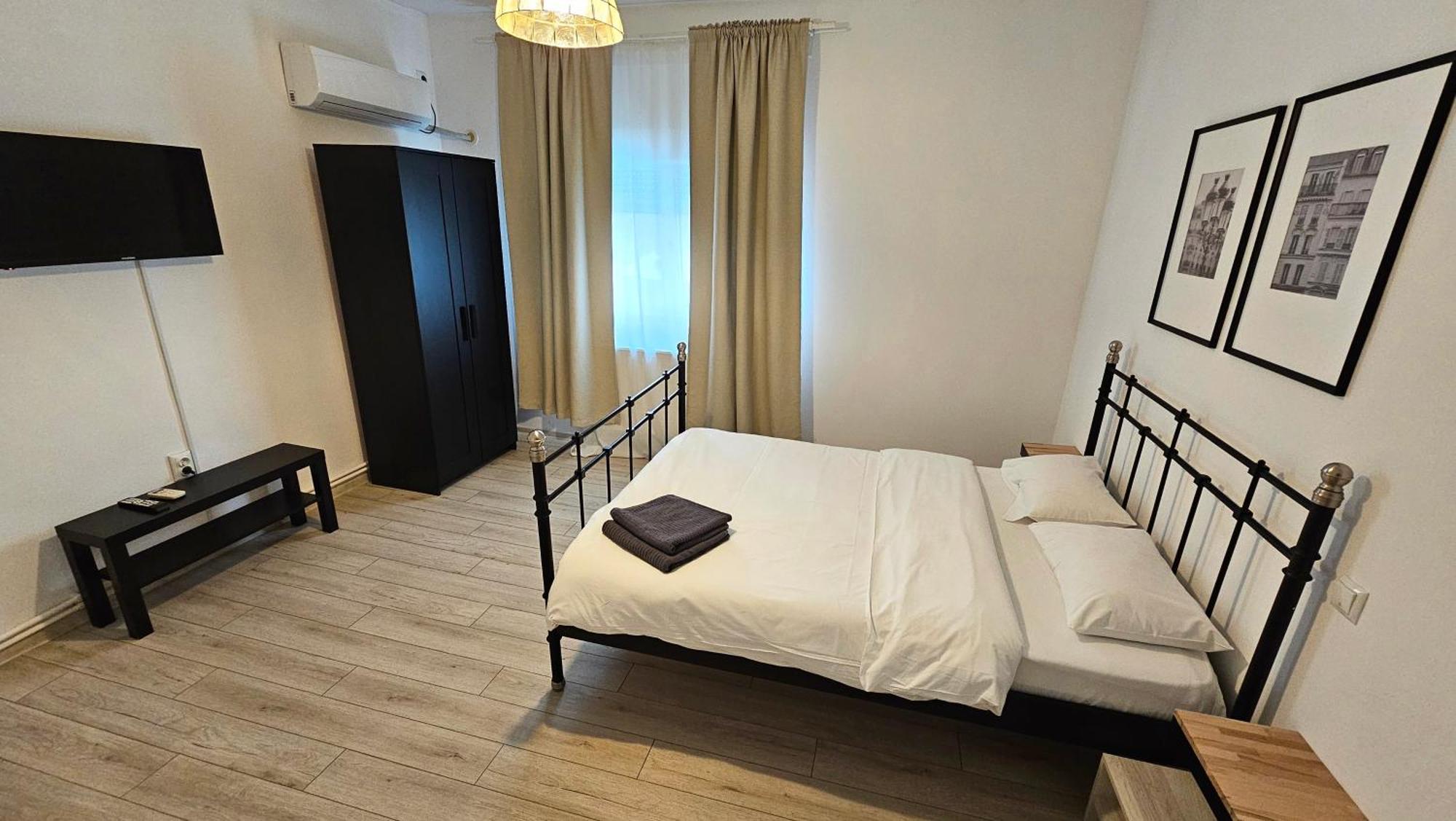 Color Apartments Old Town Center 布加勒斯特 外观 照片