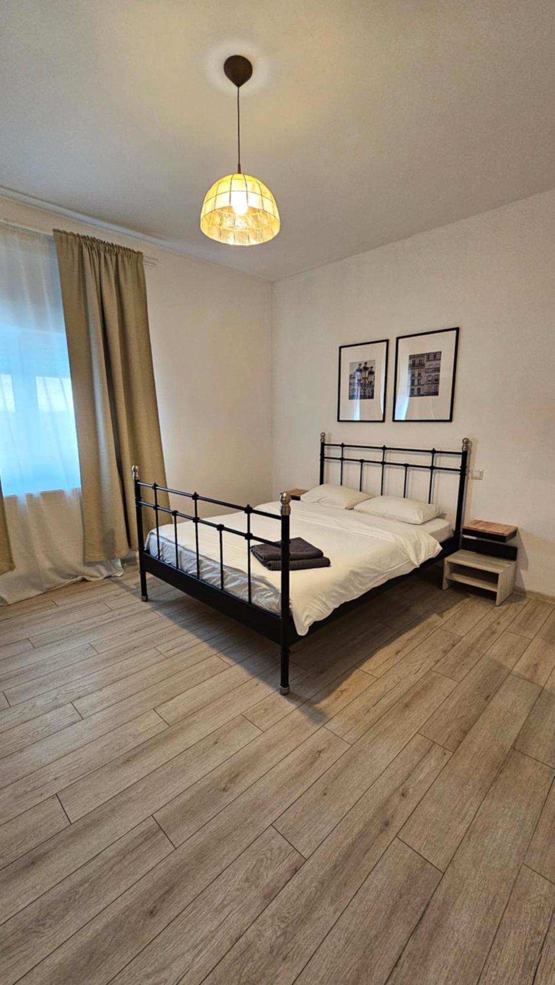 Color Apartments Old Town Center 布加勒斯特 外观 照片