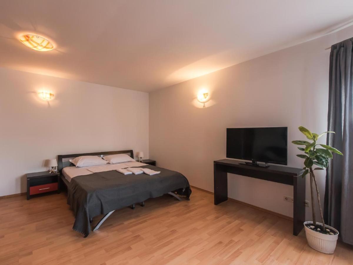 Color Apartments Old Town Center 布加勒斯特 外观 照片