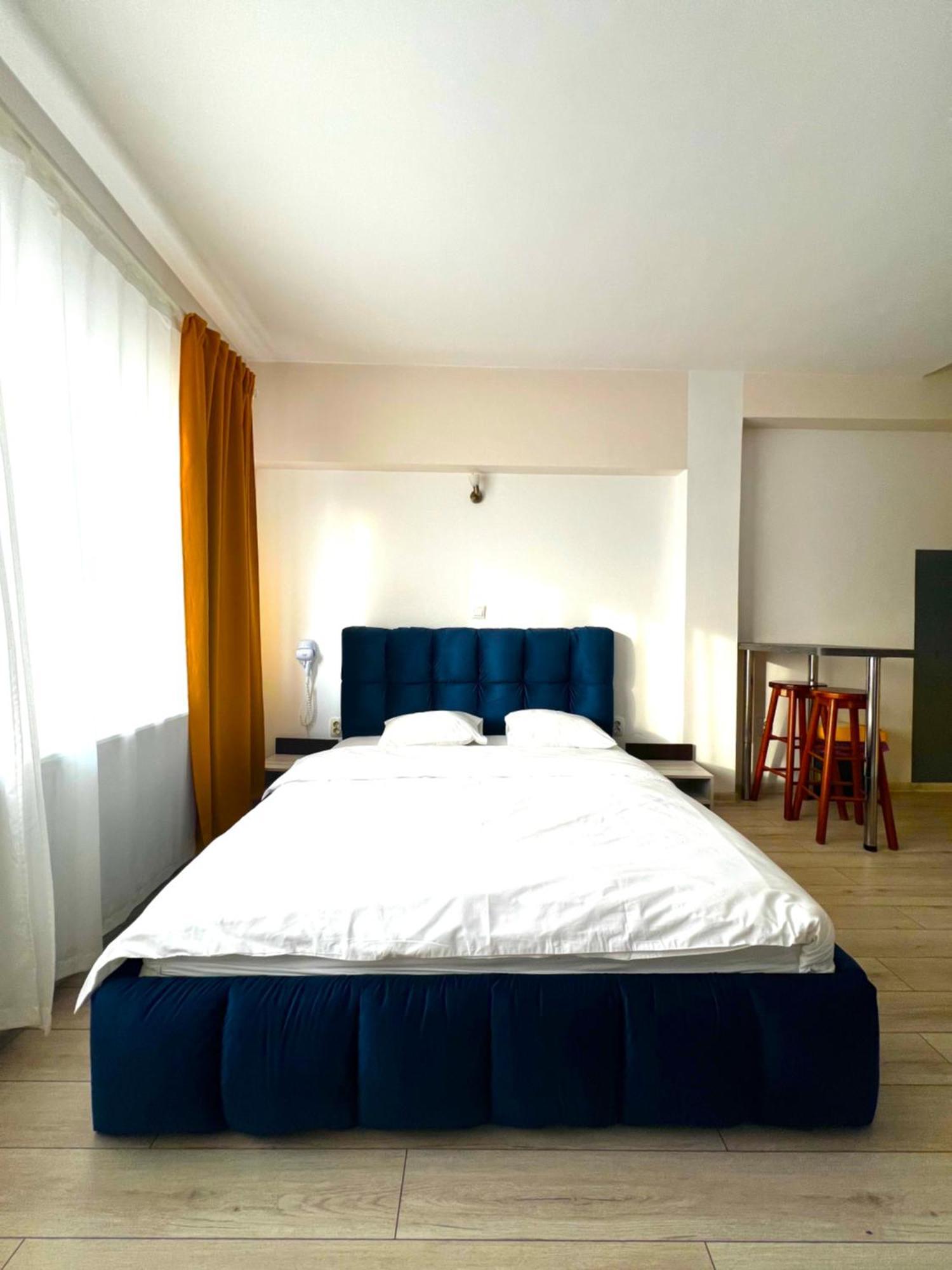 Color Apartments Old Town Center 布加勒斯特 外观 照片