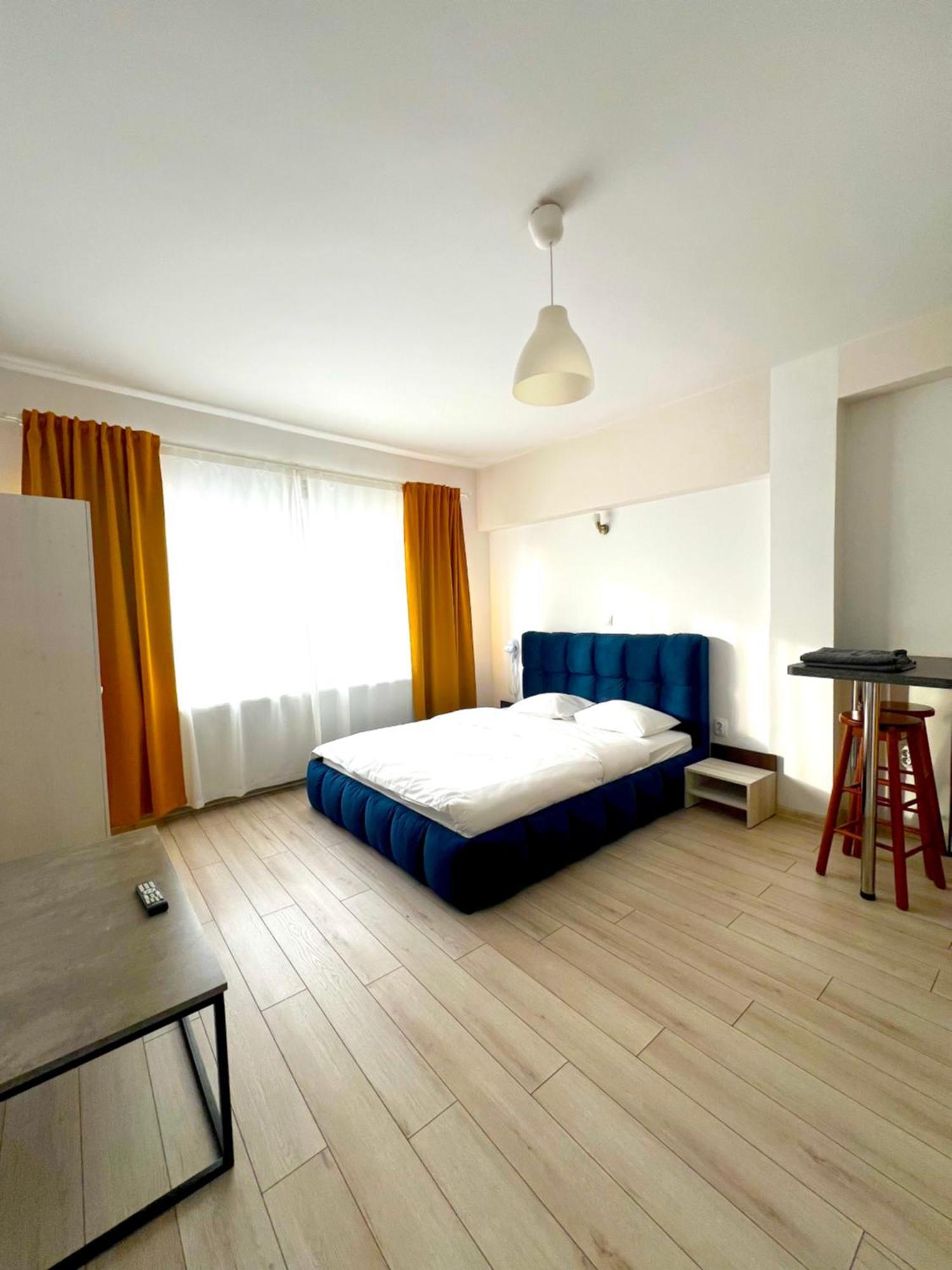 Color Apartments Old Town Center 布加勒斯特 外观 照片