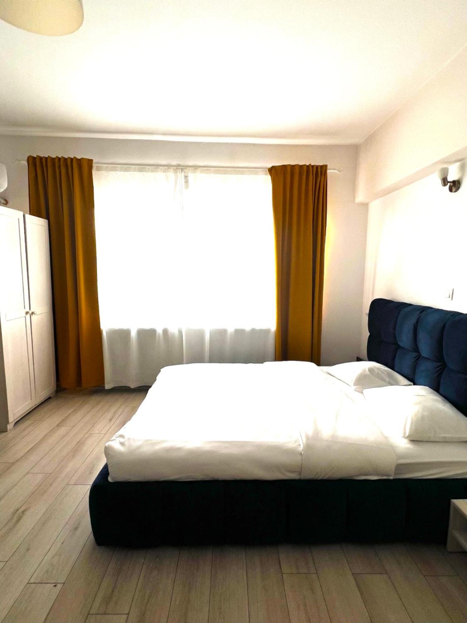 Color Apartments Old Town Center 布加勒斯特 外观 照片